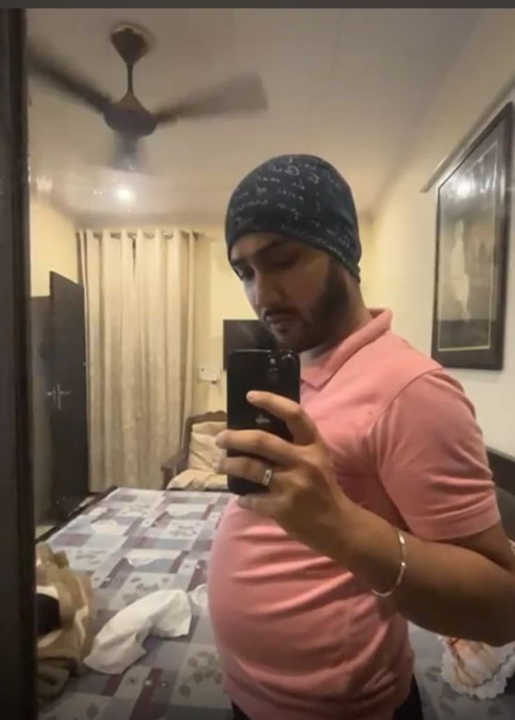 A healthcare worker, before their nutrition program